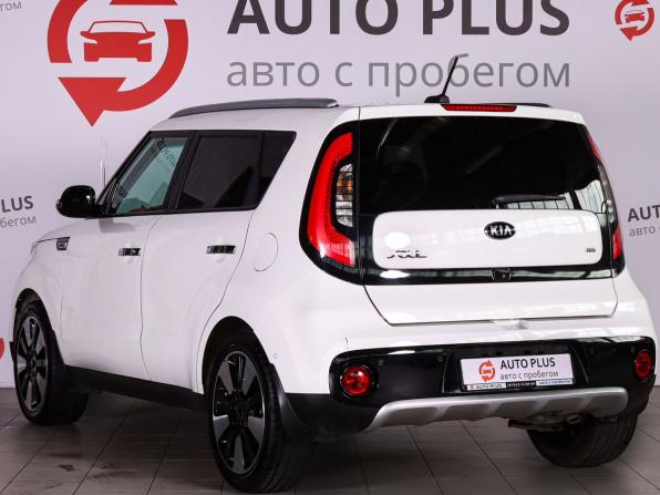 Kia Soul II Рестайлинг с пробегом 2017 года, цена 1 949 000 рублей, 48425 км, хэтчбек, Автокод Объявления