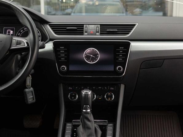 Skoda Superb III с пробегом 2018 года, цена 2 010 000 рублей, 124545 км, лифтбек, Автокод Объявления