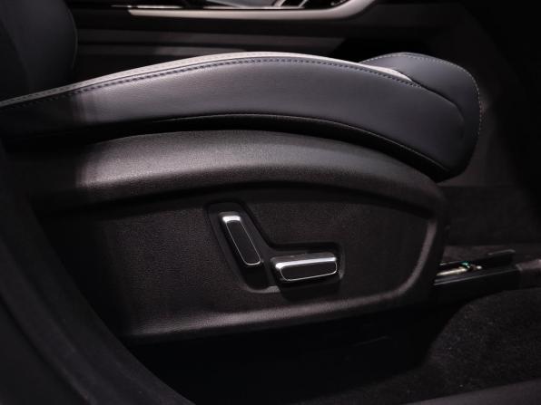 Geely Atlas II с пробегом 2024 года, цена 3 210 000 рублей, 2570 км, внедорожник, Автокод Объявления