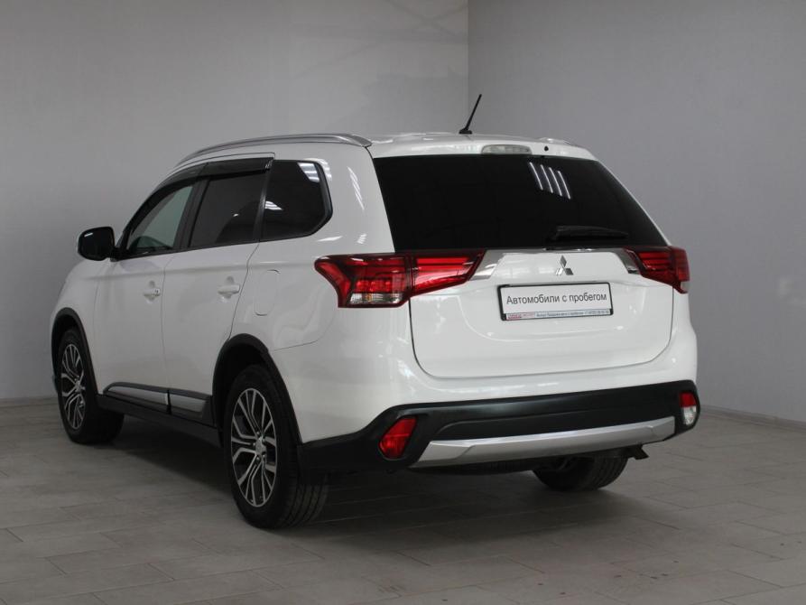 Mitsubishi Outlander III Рестайлинг 2 Старый Оскол  - изображение 4