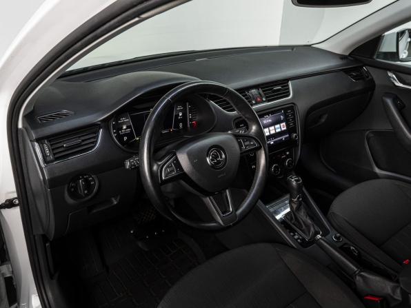 Skoda Octavia III (A7) Рестайлинг с пробегом 2018 года, цена 2 190 000 рублей, 105834 км, лифтбек, Автокод Объявления