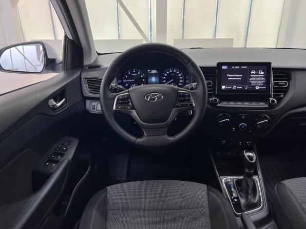 Hyundai Solaris II Рестайлинг с пробегом 2021 года, цена 1 630 000 рублей, 99916 км, седан, Автокод Объявления