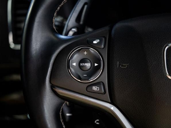Honda Vezel I Рестайлинг с пробегом 2019 года, цена 1 950 500 рублей, 76201 км, внедорожник, Автокод Объявления
