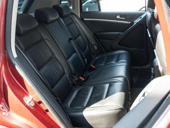 Volkswagen Tiguan I Рестайлинг с пробегом 2011 года, цена 1 395 000 рублей, 244216 км, внедорожник, Автокод Объявления