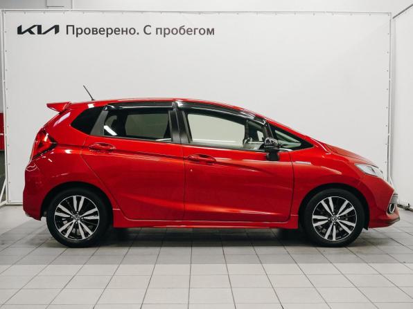 Honda Fit III Рестайлинг с пробегом 2017 года, цена 1 079 000 рублей, 149751 км, хэтчбек, Автокод Объявления