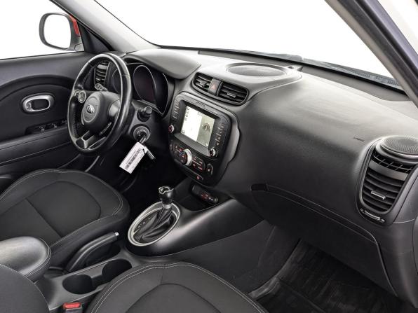 Kia Soul II Рестайлинг с пробегом 2018 года, цена 1 580 000 рублей, 124667 км, хэтчбек, Автокод Объявления