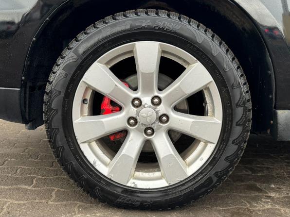 Mitsubishi Outlander II Рестайлинг с пробегом 2010 года, цена 997 000 рублей, 255608 км, внедорожник, Автокод Объявления