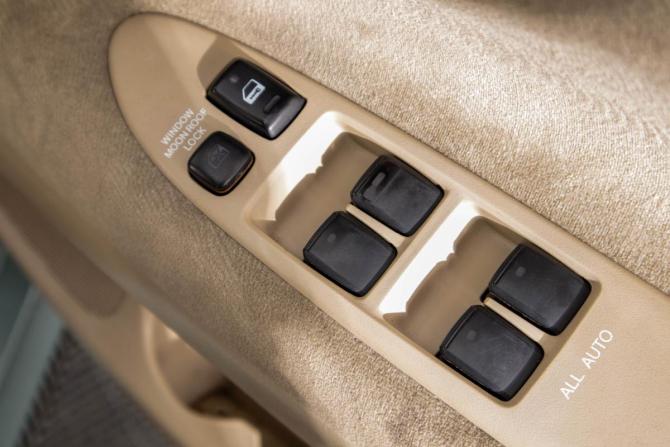 Toyota Ipsum II (M20) с пробегом 2001 года, цена 699 000 рублей, 305000 км, компактвэн, Автокод Объявления