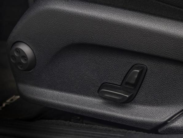Mercedes-Benz E-Класс V (W213 S213 C238) Рестайлинг с пробегом 2020 года, цена 5 191 189 рублей, 60664 км, седан, Автокод Объявления