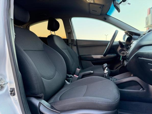 Kia Rio III Рестайлинг с пробегом 2016 года, цена 950 000 рублей, 97504 км, седан, Автокод Объявления