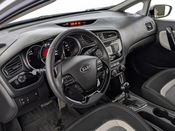 Kia Ceed II с пробегом 2014 года, цена 1 155 000 рублей, 138142 км, хэтчбек, Автокод Объявления