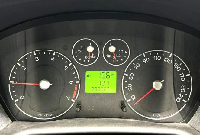 Ford Fusion I Рестайлинг с пробегом 2011 года, цена 550 000 рублей, 209323 км, хэтчбек, Автокод Объявления