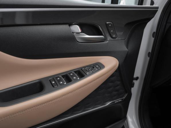 Hyundai Santa Fe IV Рестайлинг с пробегом 2021 года, цена 3 750 000 рублей, 62766 км, внедорожник, Автокод Объявления