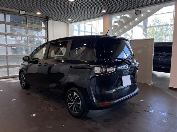 Toyota Sienta II Рестайлинг с пробегом 2022 года, цена 1 590 000 рублей, 115655 км, компактвэн, Автокод Объявления