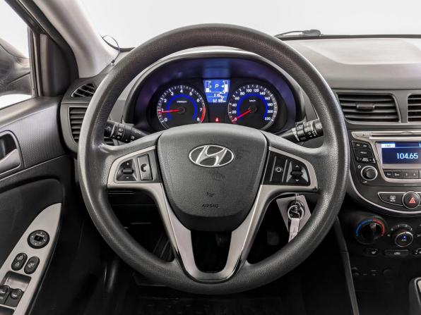 Hyundai Solaris I Рестайлинг с пробегом 2015 года, цена 1 199 000 рублей, 61400 км, седан, Автокод Объявления