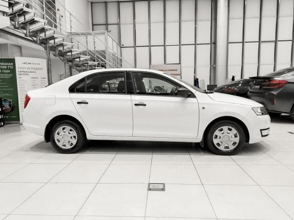 Skoda Rapid I с пробегом 2016 года, цена 1 080 000 рублей, 88160 км, лифтбек, Автокод Объявления