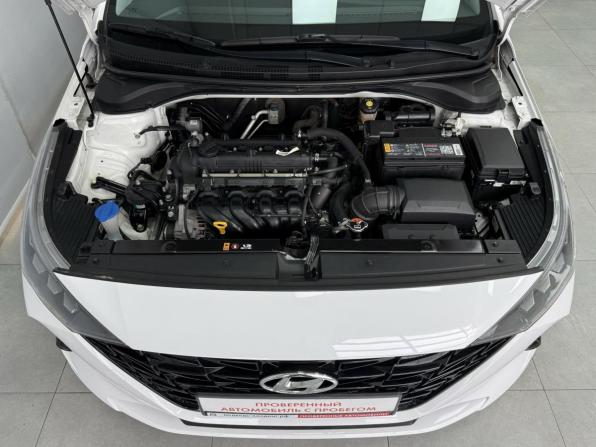 Hyundai Solaris II Рестайлинг с пробегом 2021 года, цена 1 545 000 рублей, 60353 км, седан, Автокод Объявления