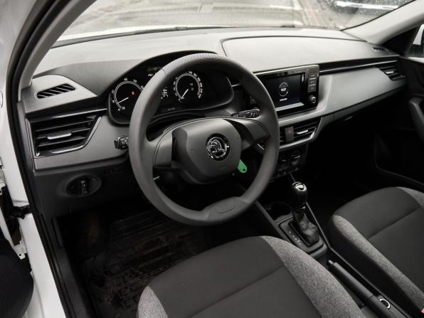 Skoda Rapid II с пробегом 2021 года, цена 1 648 000 рублей, 72795 км, лифтбек, Автокод Объявления