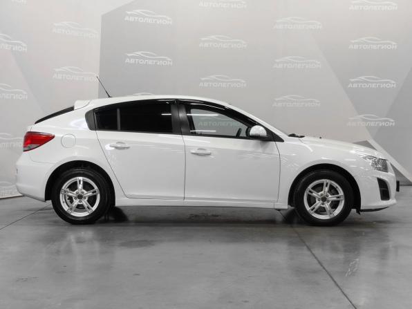 Chevrolet Cruze I Рестайлинг с пробегом 2013 года, цена 700 000 рублей, 198000 км, хэтчбек, Автокод Объявления
