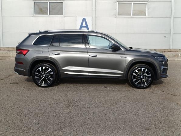 Skoda Kodiaq I Рестайлинг с пробегом 2025 года, цена 4 190 000 рублей, 14290 км, внедорожник, Автокод Объявления