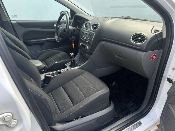 Ford Focus II Рестайлинг с пробегом 2008 года, цена 295 000 рублей, 306950 км, хэтчбек, Автокод Объявления