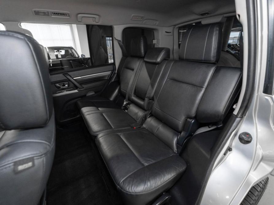 Mitsubishi Pajero IV Рестайлинг 1 Москва  - изображение 21