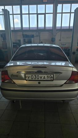 Ford Focus I Рестайлинг с пробегом 2004 года, цена 23 000 рублей, 233000 км, седан, Автокод Объявления