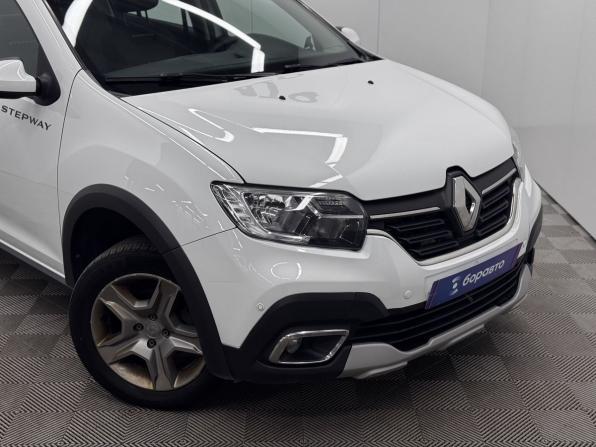 Renault Logan II Рестайлинг с пробегом 2022 года, цена 1 250 000 рублей, 57333 км, седан, Автокод Объявления