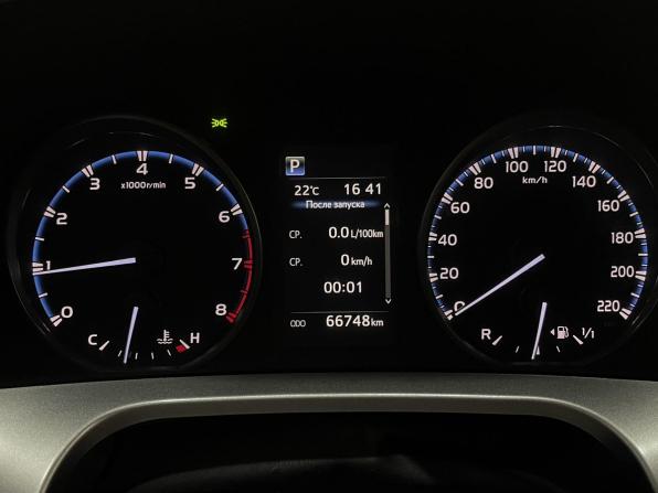 Toyota RAV4 IV (XA40) Рестайлинг с пробегом 2018 года, цена 2 670 000 рублей, 66739 км, внедорожник, Автокод Объявления