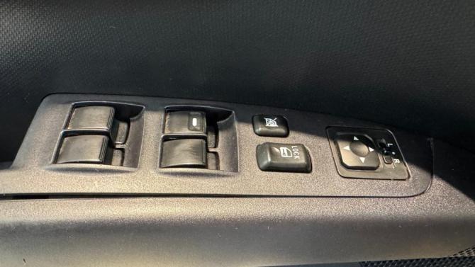 Mitsubishi Outlander II Рестайлинг с пробегом 2010 года, цена 959 000 рублей, 292268 км, внедорожник, Автокод Объявления