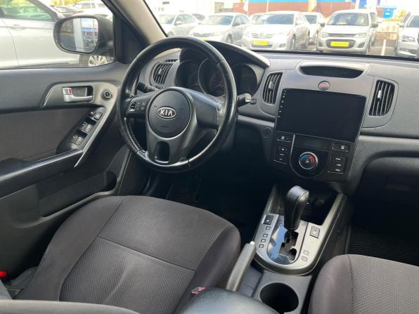 Kia Cerato II с пробегом 2010 года, цена 650 000 рублей, 222911 км, седан, Автокод Объявления