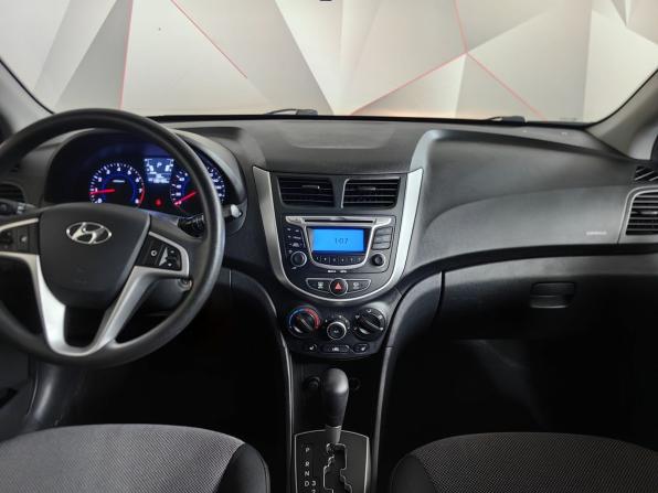 Hyundai Solaris I с пробегом 2012 года, цена 779 000 рублей, 135483 км, хэтчбек, Автокод Объявления