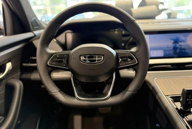 Новый Geely Monjaro I 2026 года, цена 4 599 990 рублей, внедорожник, Автокод Объявления