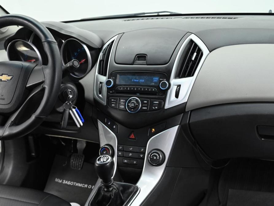 Chevrolet Cruze I Рестайлинг Москва  - изображение 11
