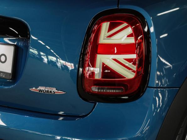 Mini Hatch III (F55/F56) Рестайлинг 2 с пробегом 2021 года, цена 4 098 000 рублей, 23201 км, хэтчбек, Автокод Объявления