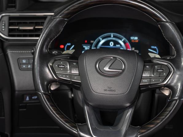 Lexus LX IV с пробегом 2023 года, цена 12 780 000 рублей, 102730 км, внедорожник, Автокод Объявления
