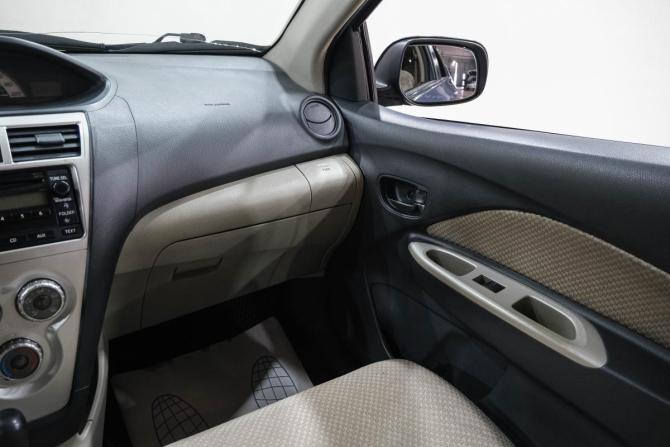Toyota Yaris II с пробегом 2007 года, цена 599 000 рублей, 244000 км, седан, Автокод Объявления