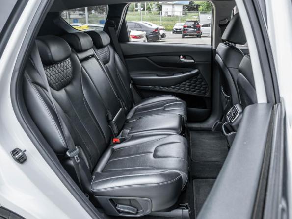 Hyundai Santa Fe IV с пробегом 2018 года, цена 2 877 500 рублей, 104652 км, внедорожник, Автокод Объявления