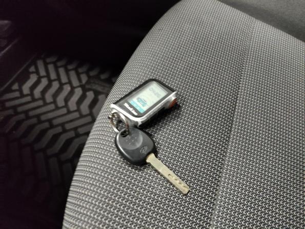 Hyundai Solaris II с пробегом 2017 года, цена 997 000 рублей, 90729 км, седан, Автокод Объявления