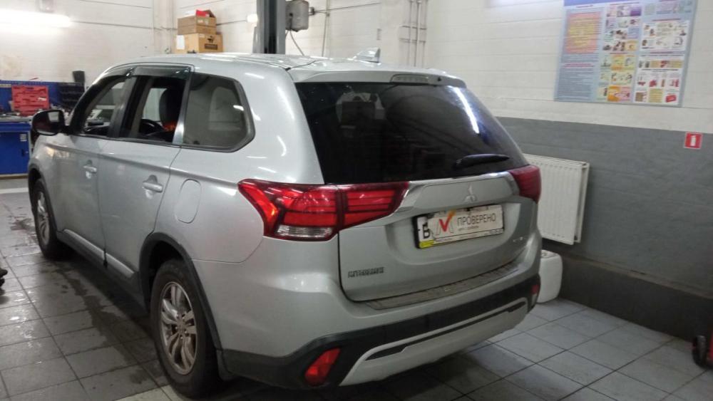 Mitsubishi Outlander III Рестайлинг 2 Санкт-Петербург  - изображение 4