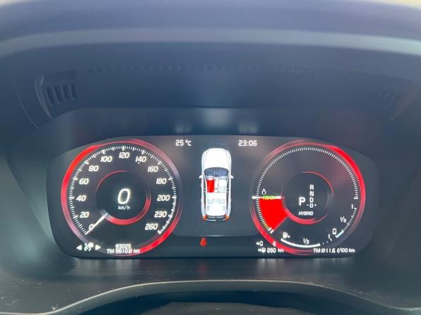 Volvo XC60 II Рестайлинг с пробегом 2021 года, цена 3 997 000 рублей, 93025 км, внедорожник, Автокод Объявления