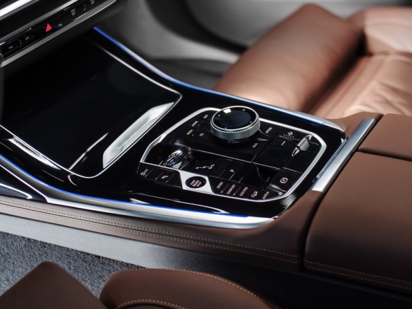 Новый BMW X7 I (G07) Рестайлинг 2024 года, цена 21 172 900 рублей, внедорожник, Автокод Объявления