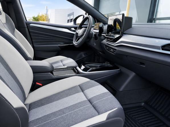 Volkswagen ID.4 с пробегом 2023 года, цена 3 300 000 рублей, 38031 км, внедорожник, Автокод Объявления