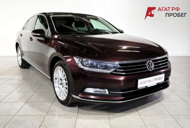 Volkswagen Passat B8 с пробегом 2016 года, цена 1 610 000 рублей, 246202 км, седан, Автокод Объявления