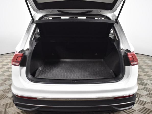Volkswagen Tiguan II Рестайлинг с пробегом 2021 года, цена 2 498 900 рублей, 113530 км, внедорожник, Автокод Объявления