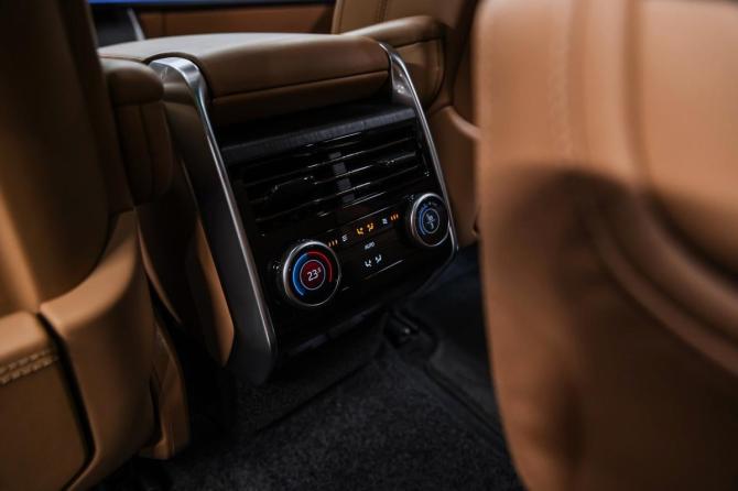 Новый Land Rover Range Rover V 2025 года, цена 23 490 000 рублей, внедорожник, Автокод Объявления