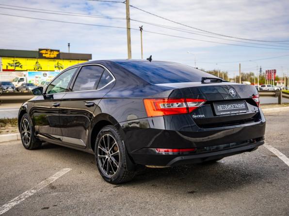 Skoda Superb III с пробегом 2016 года, цена 1 828 000 рублей, 184842 км, лифтбек, Автокод Объявления