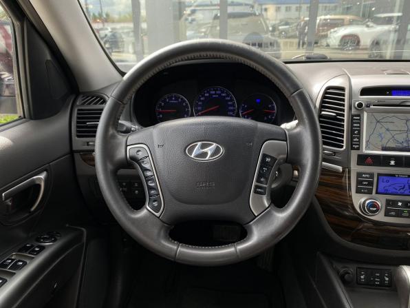 Hyundai Santa Fe II Рестайлинг с пробегом 2011 года, цена 1 139 000 рублей, 138100 км, внедорожник, Автокод Объявления