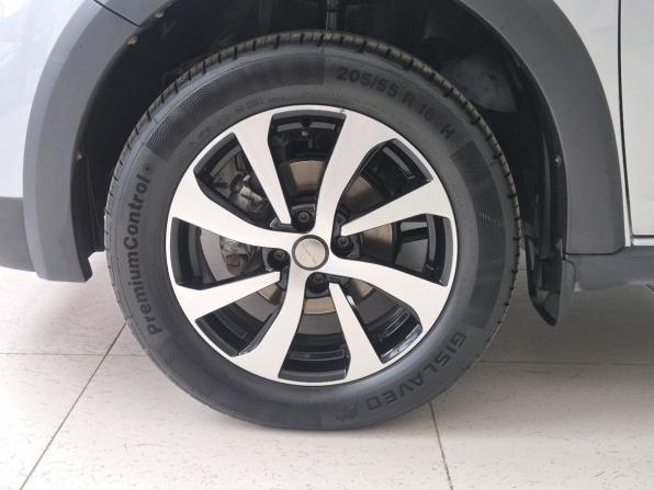 Renault Logan II Рестайлинг с пробегом 2021 года, цена 929 000 рублей, 159587 км, седан, Автокод Объявления