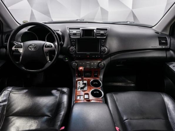 Toyota Highlander II (XU40) Рестайлинг с пробегом 2013 года, цена 1 844 000 рублей, 238000 км, внедорожник, Автокод Объявления
